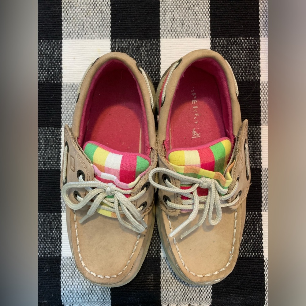 Gently used Size 9.5 kids Sperry